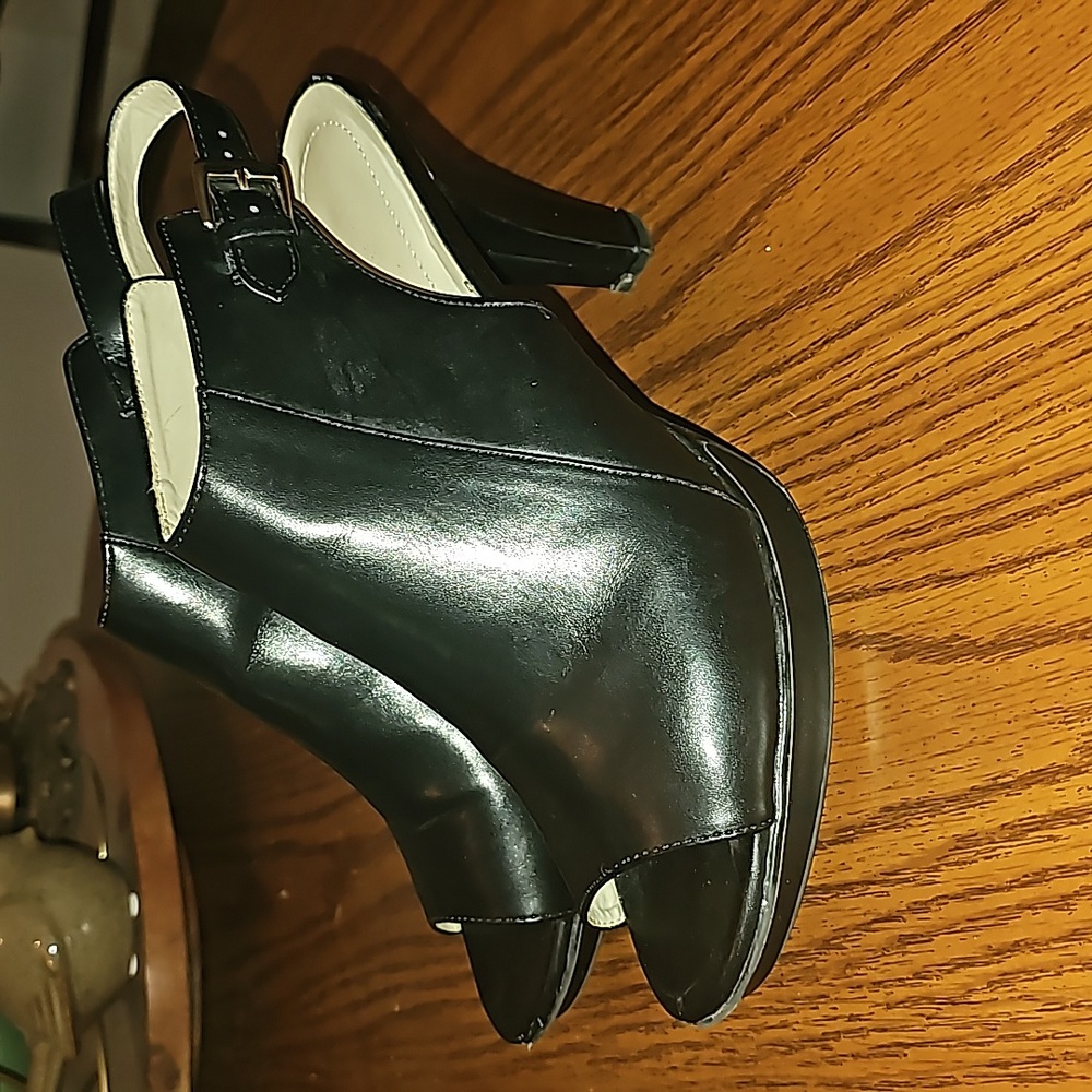 Naturalizer, Size 9.5M, Peep-toe Heels